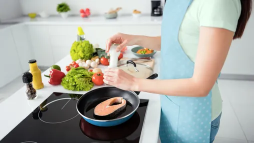 9 Foods That May Help or Hurt Anxiety