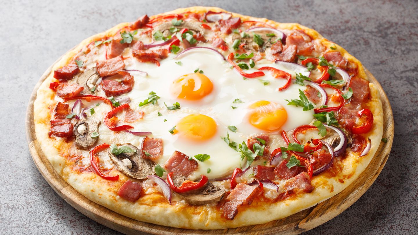 breakfast pizza