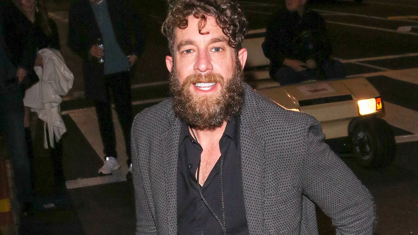 Celebrities-Living-With-Type-1-Diabetes-Elliott-Yamin-1440x810