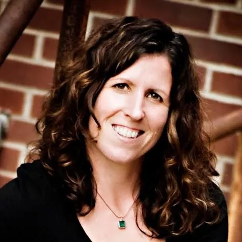 elizabeth-millard-bio