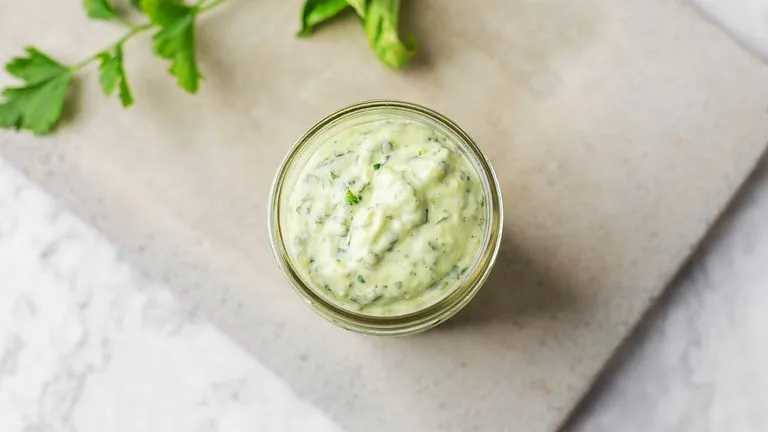 basil parmesan salad dressing