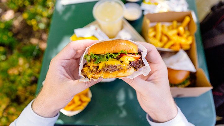 Foods-Every-Man-Over-50-Should-Avoid-0-722x406