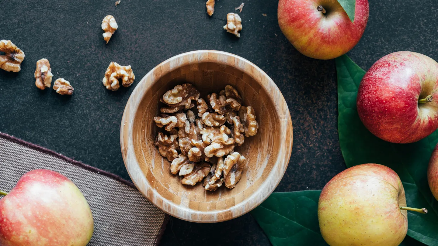 walnuts apples