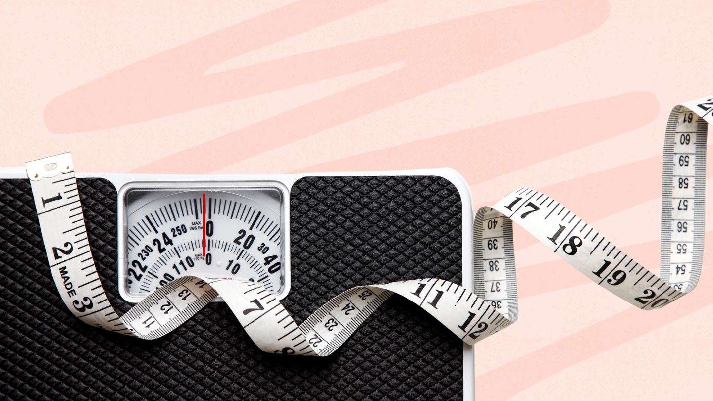 scale and measuring tape
