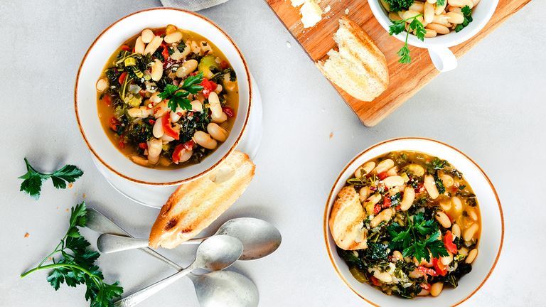 Vegan white bean chili