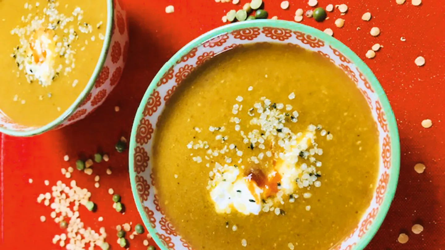 Slow Cooker Split Pea and Red Lentil Soup