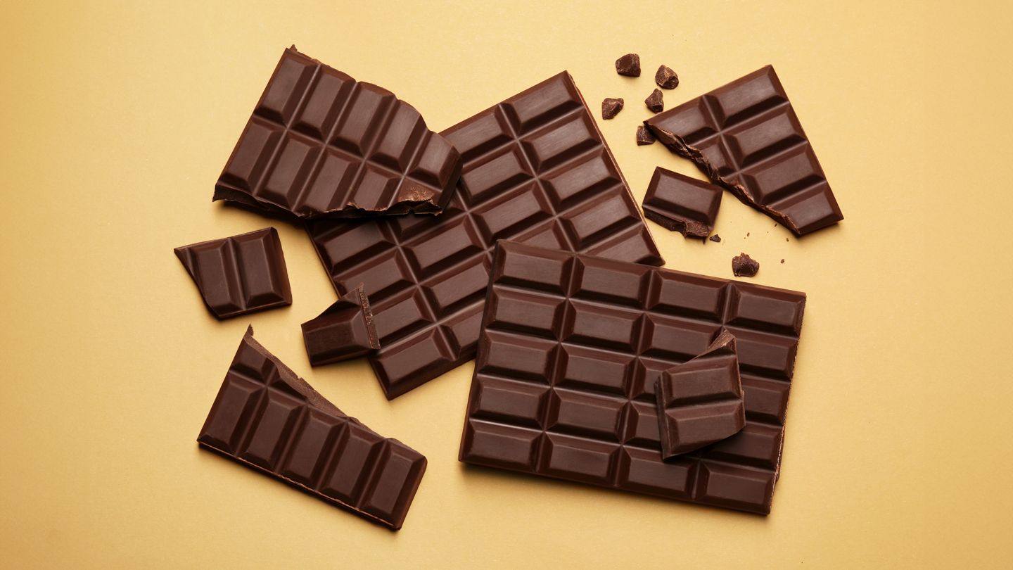 broken pieces of dark chocolate
