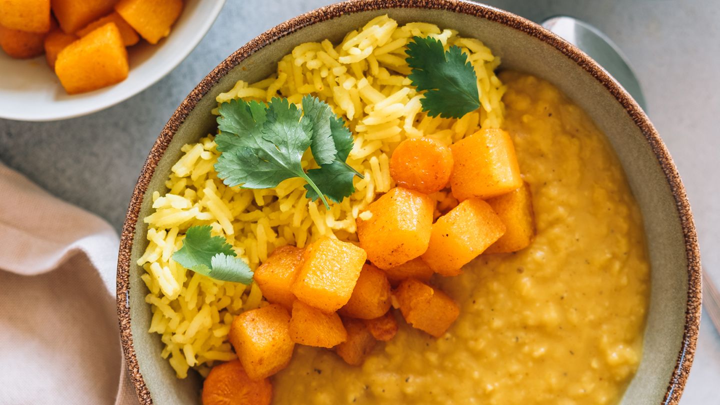 turmeric lentils