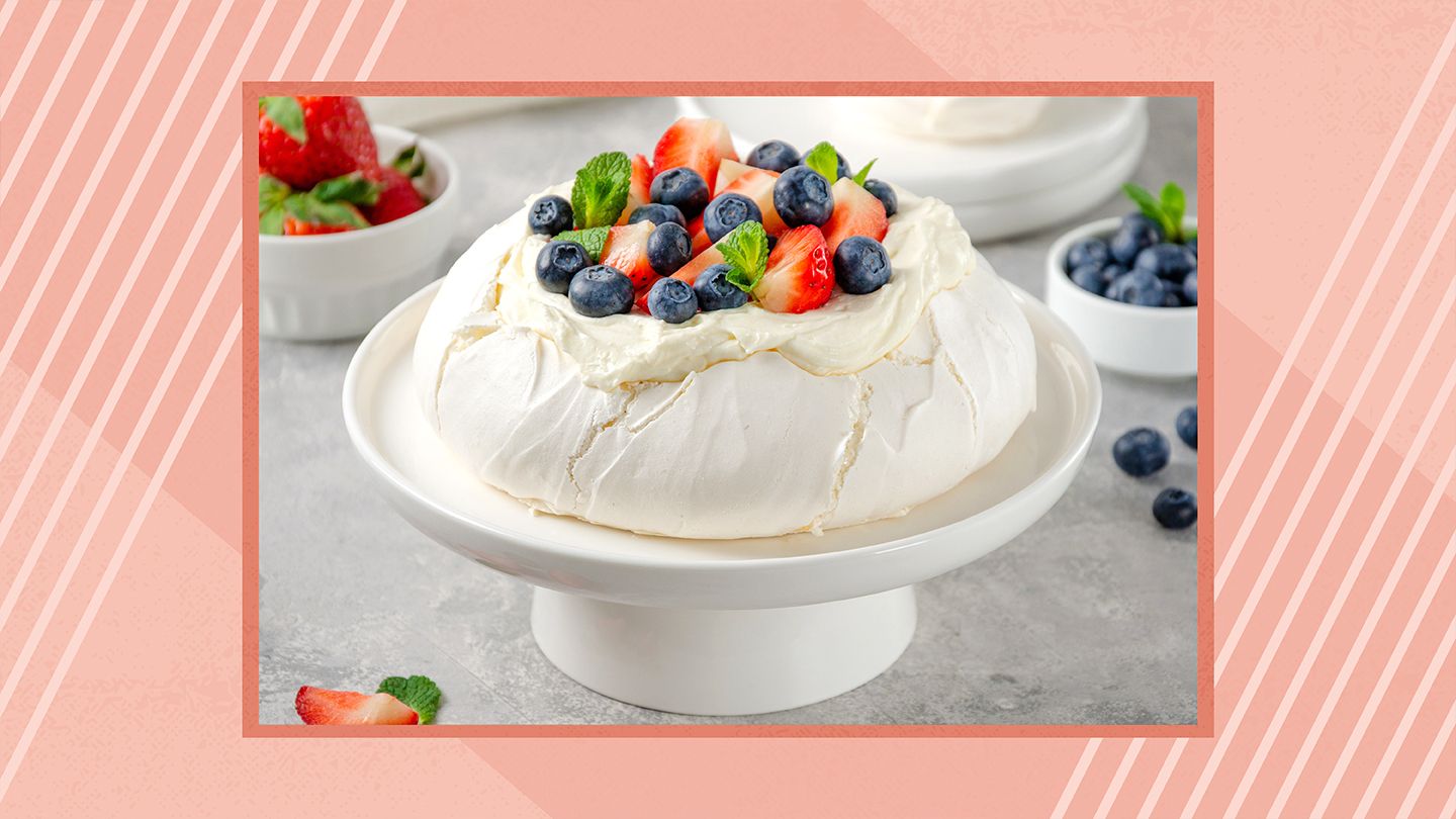 pavlova with fruit