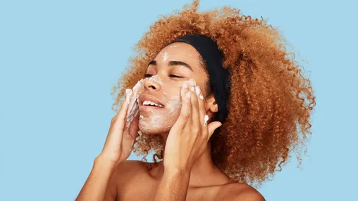 10 Rules for Washing Your Face: Dermatologists’ Dos and Don’ts