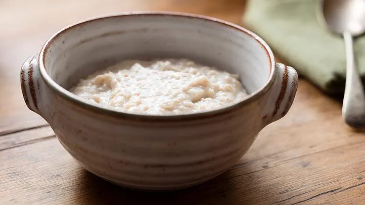 1/2 cup of oats, 100-calorie snack