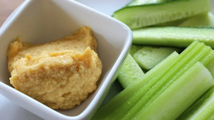 Hummus, 100 calorie snack